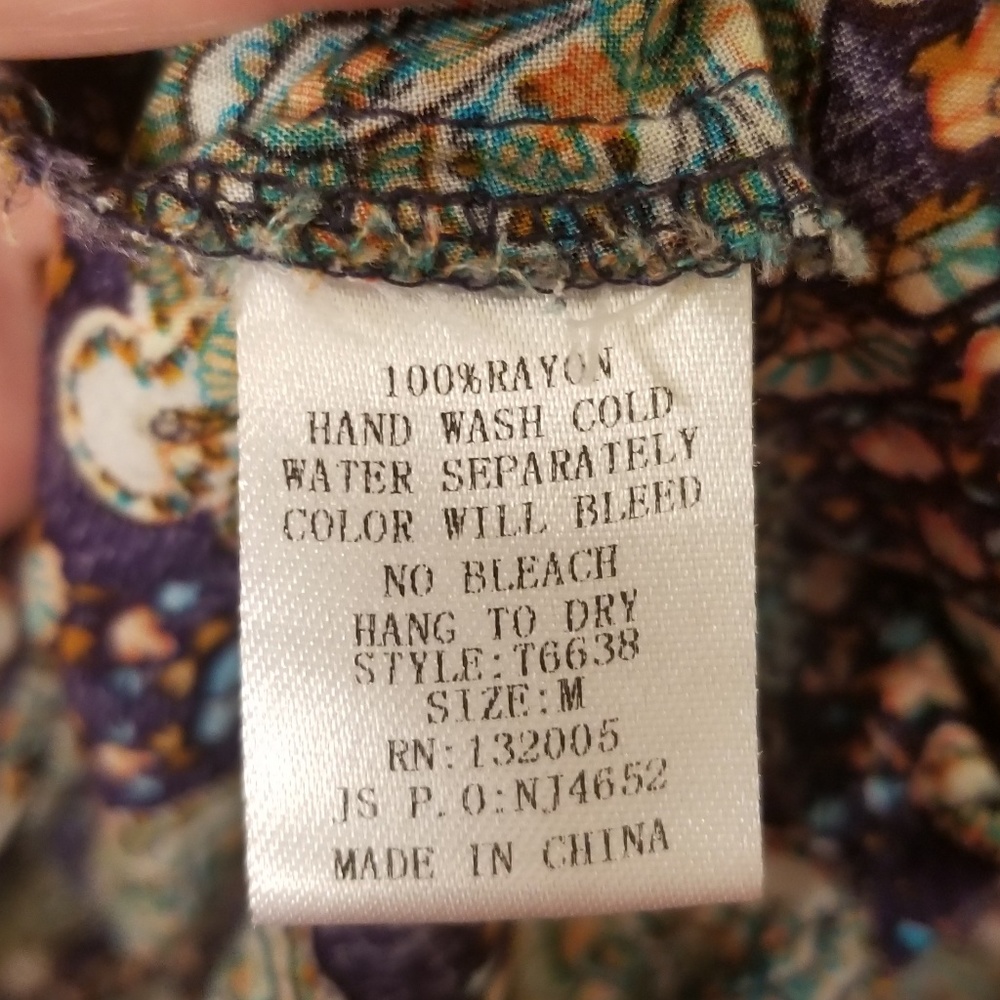 Entro Bell Cross Neck Sleeve Top - Picture 7 of 8